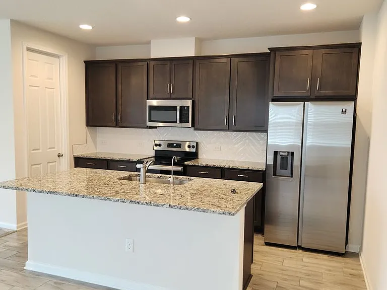 95295 College Pkwy — Photo 9