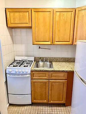 Rented by Paley Management | media 16