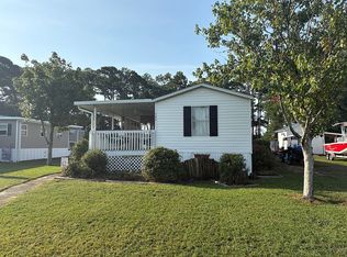 350 Red Barn Rd #504, Newport, NC 28570