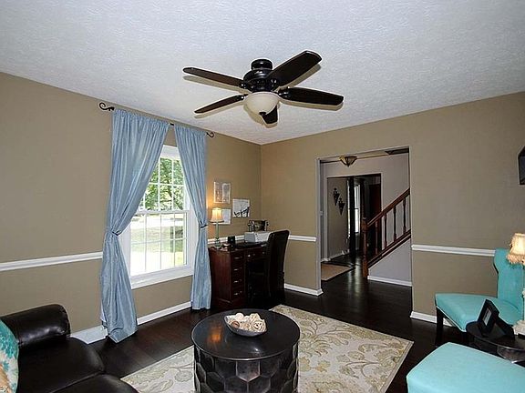 5th image of 17598 Merry Oaks Trl