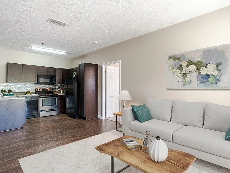 Main Street Apartments — Photo 4