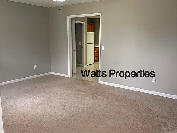 4th image of 122 Briar Cir #122
