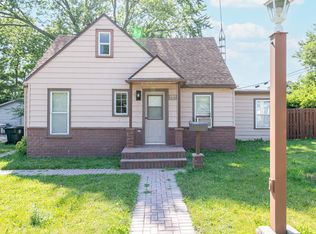 1410 N East End Ave, Round Lake Beach, IL