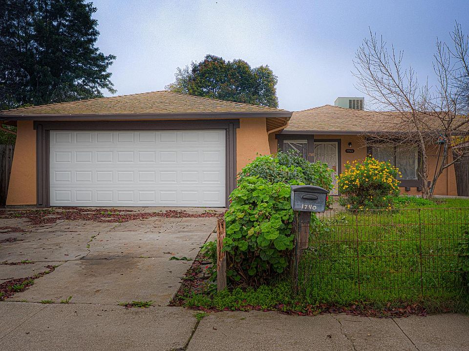 1st image of 1740 Sandalwood Dr