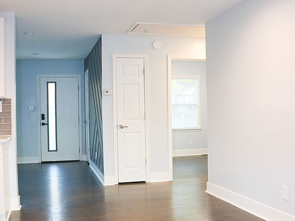 5th image of 4008 Fieldcrest Rd