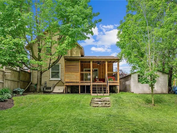 69 Glenmorris St, Cambridge, ON N1S 2Y4
