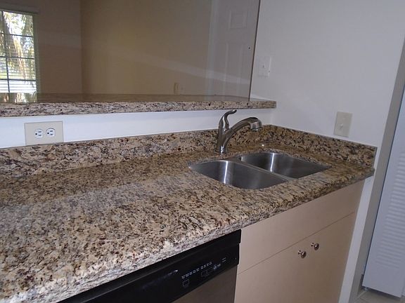 3rd image of 4280 San Marino Blvd APT 204