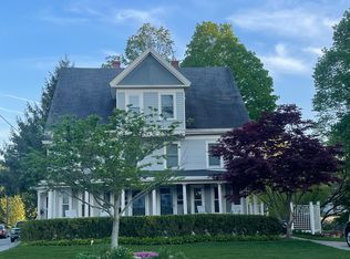 1412 South St, Portsmouth, NH 03801