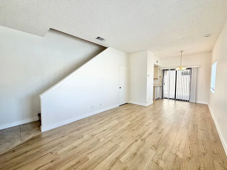 28200 Landau Blvd #2 — Photo 4