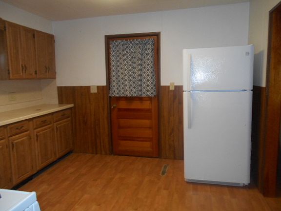 5th image of 599 Glen Ave
