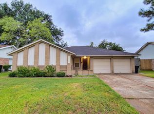 2707 Lazy Spring Dr, Houston, TX 77080