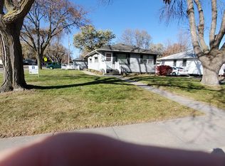 204 E 19th St, Grand Island, NE 68801