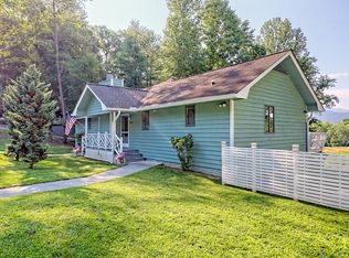 5648 Pine Crest Rd, Young Harris, GA 30582