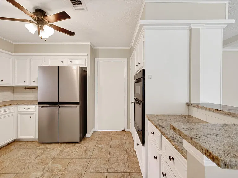 18111 Shireoak Dr — Photo 16