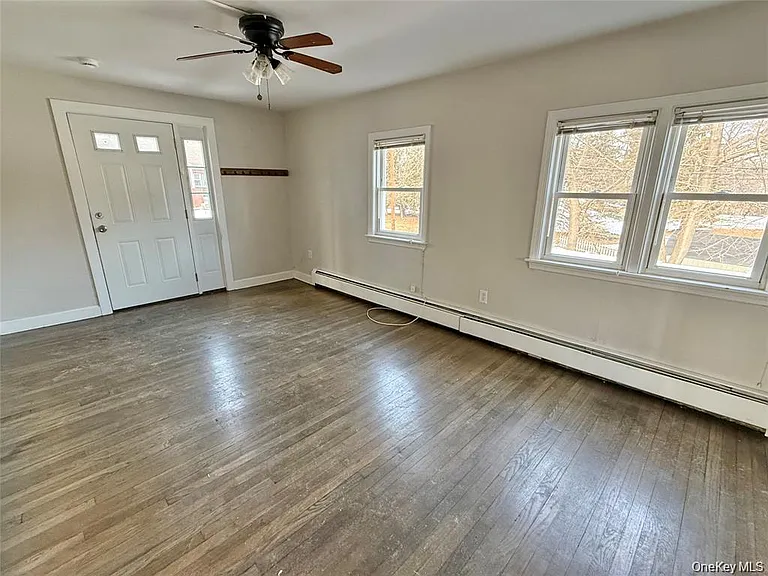 4 Riverview Ave #2 — Photo 3
