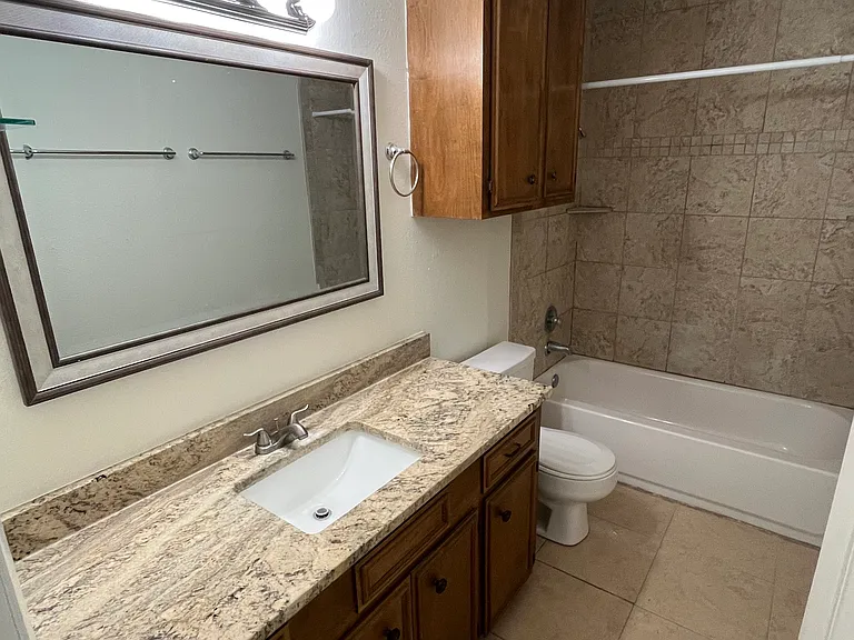4817 Shadowbend Dr #A — Photo 5