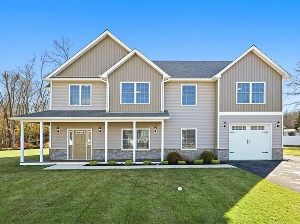 8 Chambers Court, Montgomery, NY 12549
