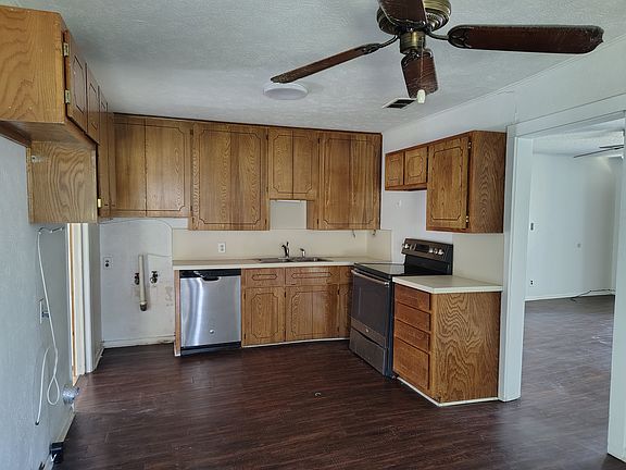 5th image of 801 S Spears St