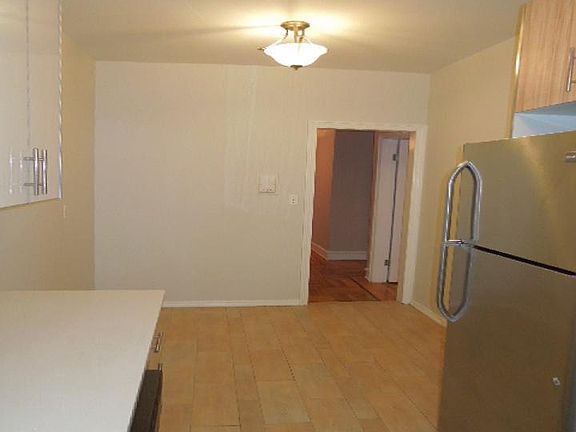 3rd image of 163 Ocean Ave APT A4