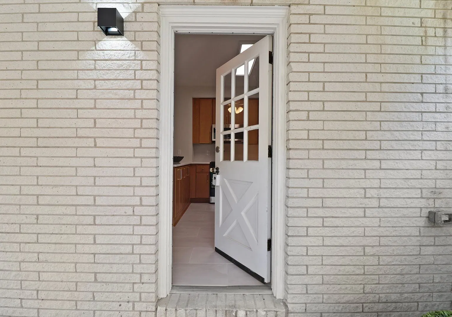 11924 Idlewood Dr — Photo 4