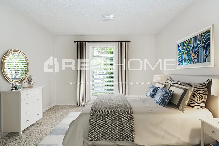 5552 Phillips Dr — Photo 7