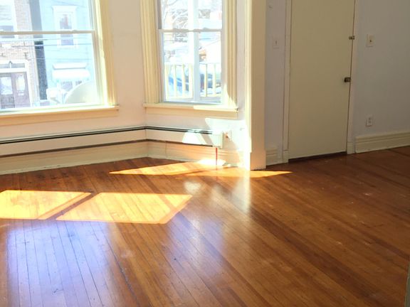 5th image of 355 2nd St