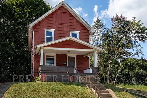 1717 Saint Elmo Ave NE Photo 1