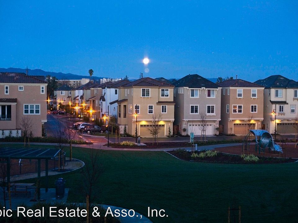 1st image of 4816 Portola Redwood Ln #90