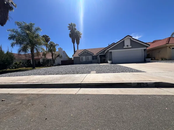 1285 Granite Dr, Hemet, CA 92543
