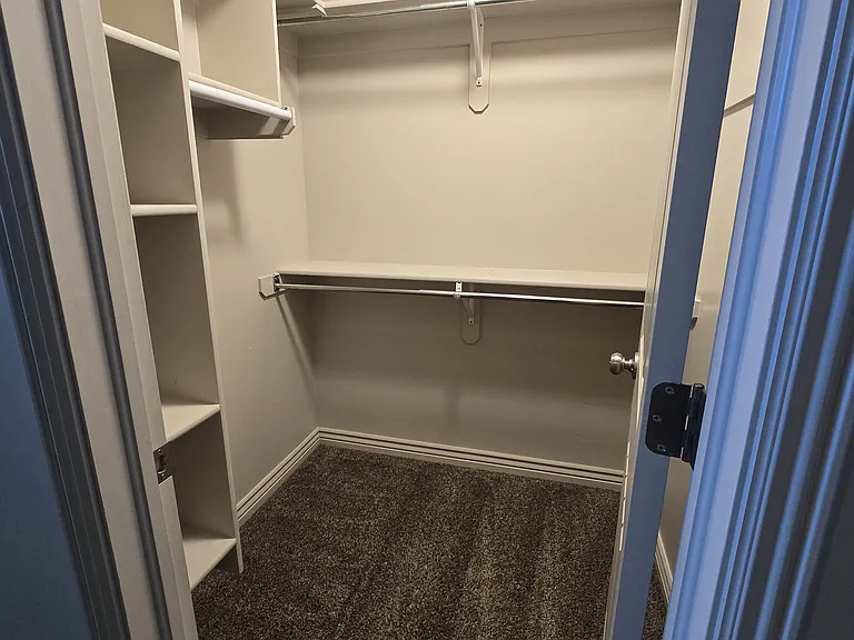 2340 S Knights Way — Photo 9