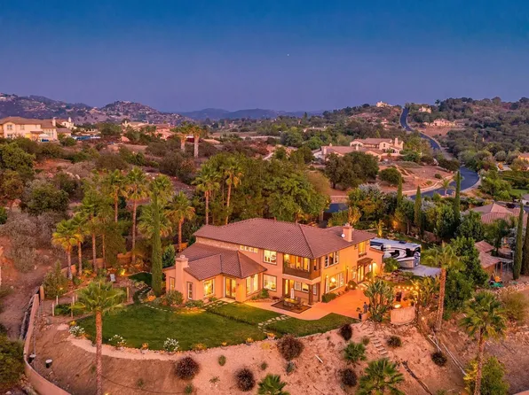 27392 Tumbleweed Trl, Valley Center, CA 92082