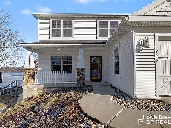 4th image of 6175 E Lakeshore Dr