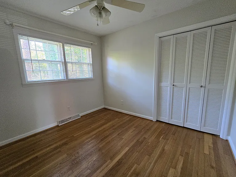 3703 Hickory Hill Dr — Photo 11