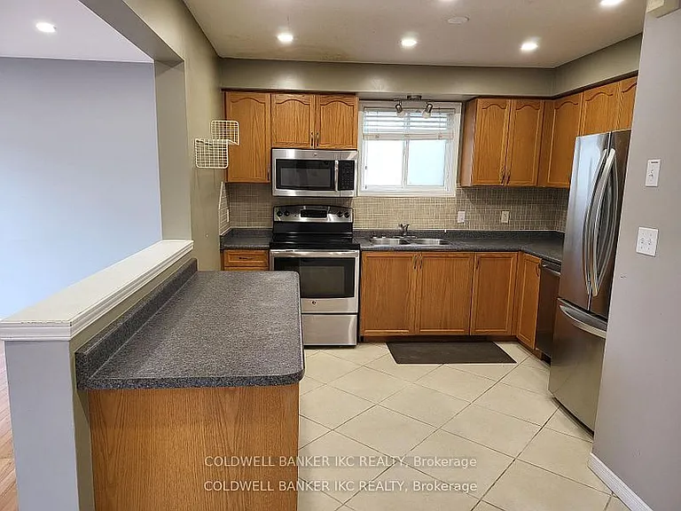 152 Prosperity Dr — Photo 3