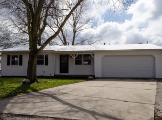 307 Eisenhower Dr, Philo, IL 61864