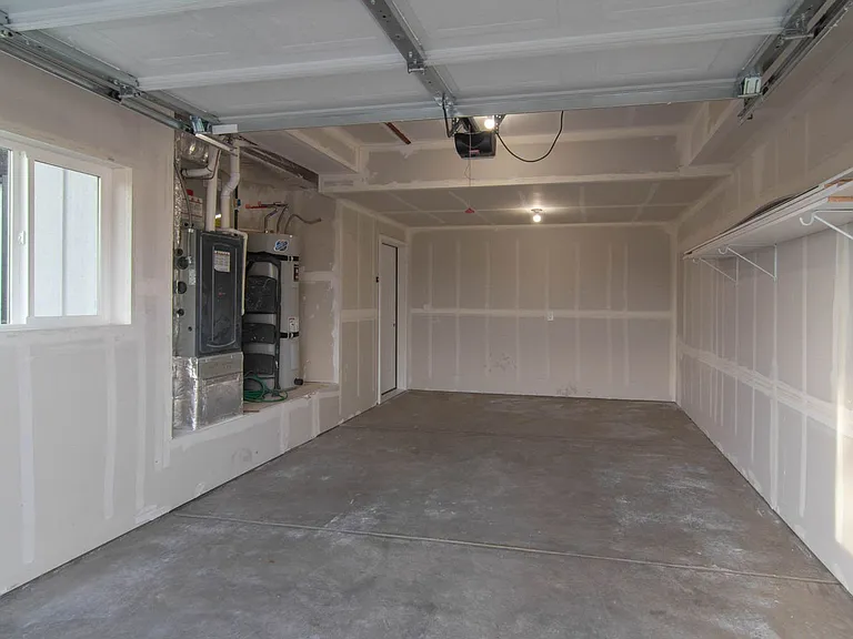 12402 E Broadway Ave — Photo 20