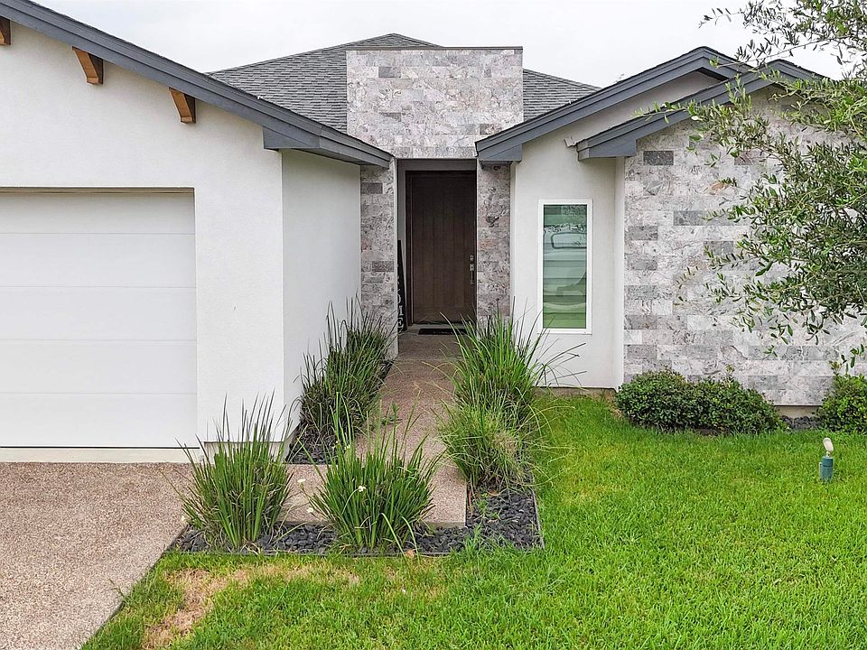 1st image of 2421 Messi St