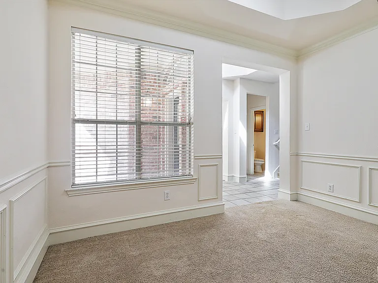 9233 Dark Forest Dr — Photo 12