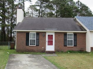117 Live Oak Ct, Midway Park, NC 28544