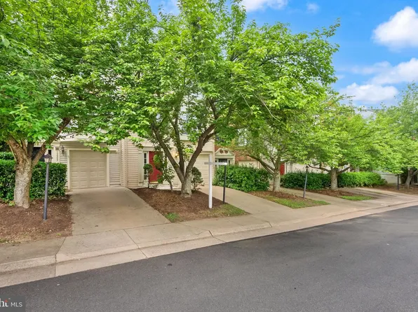 19907 Ridgecrest Sq, Ashburn, VA 20147