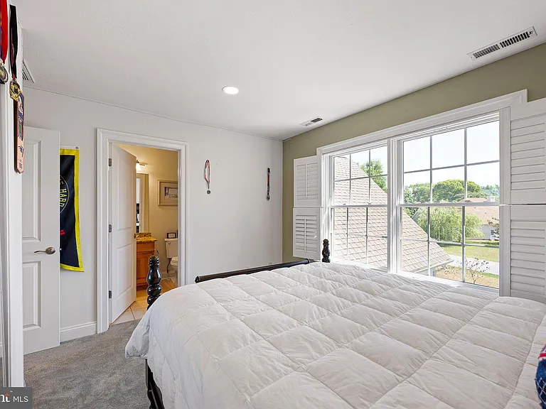 16346 Snook Ct — Photo 10