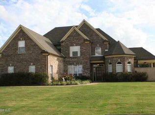 2545 Oak Manor Dr, Hernando, MS 38632