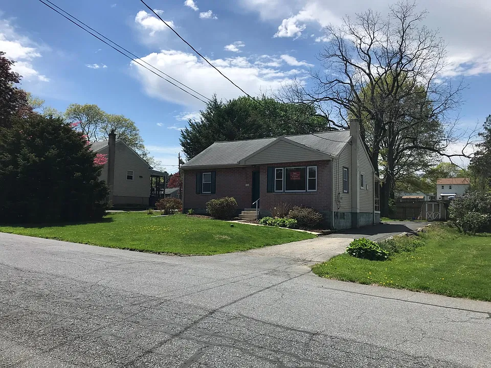 116 Buttonwood Ln