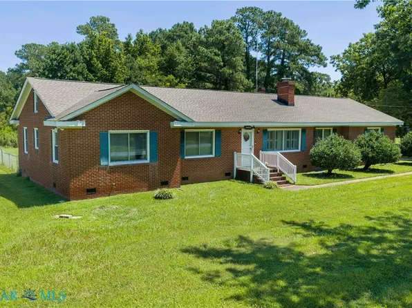 3309 Guinea Cir, Hayes, VA 23072