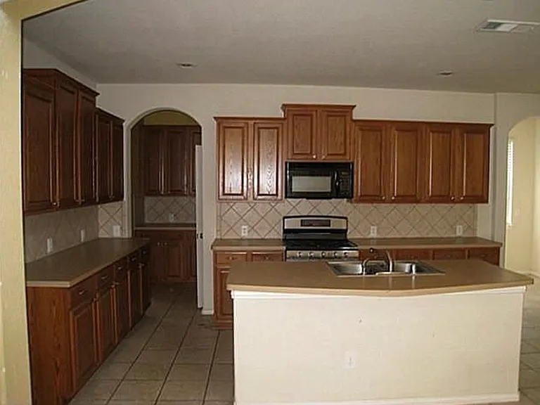 1524 Chestnut Dr — Photo 13