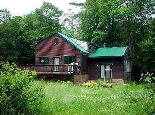 20 Green Banks Ln, Oxford, ME 04270