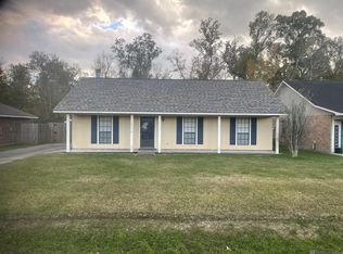 12972 Rambling Oaks Ave, Baton Rouge, LA 70818
