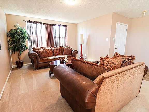 5th image of 3860 Golden Horn Ln