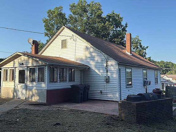 4th image of 635 N Churton St