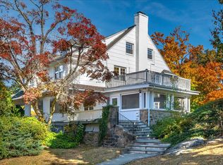 47 Stonelea Pl, New Rochelle, NY 10801